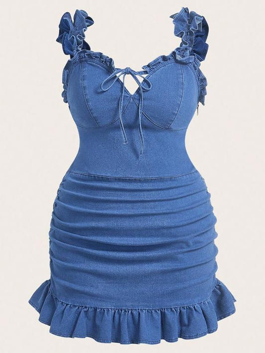 👗 PROMO EXCEPTIONNELLE 50% DE RÉDUCTION ! 🏆 Robe en Jean Bodycon Grande Taille – Froncée & Volantée – Encolure Halter, Coupe Gainante & Fente Tendance – Sublime Vos Courbes – L’Incontournable de l’Été 💃✨🌸
