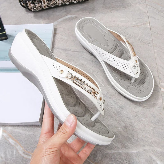 💕-50% !  Tongs Femme avec Semelle Coussinée et Soutien de la Voûte Plantaire – Mousse à Mémoire de Forme – Absorption des Chocs pour Pieds Plats et Fasciite Plantaire 🌊
