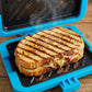 🎁 50% DE RÉDUCTION ! 💥 Four à Micro-ondes, Grille-Pain & Appareil à Sandwich 3-en-1 – Silicone + Métal – Surface Antiadhésive & Lavable au Lave-Vaisselle pour Cuisine Compacte 🔥🥪