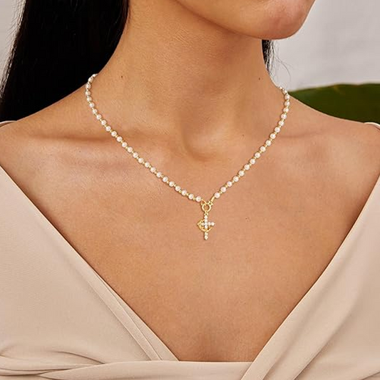 Collares colgantes con medalla cruz de corona de circona