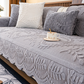 🏆 -50% ! 🛋️ Housse de Canapé Antidérapante en Fausse Fourrure de Lapin – Motif Gaufré & Silicone Anti-Glissement – Douce et Protectrice pour Salon 🐇