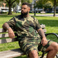 🔥 VENTE ÉCLAIR 50% ! 🎽 Set Sport Homme Imprimé Militaire – T-shirt & Short Coordonnés, Confort & Style Urbain 🌿