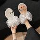 🌸👡 PROMO FLASH 50% ! Sandales Plates Élégantes – Nœud Organza Oversize, Pierre Scintillante, Semelle Antidérapante, 8 Pointures, 4 Coloris, Parfaites pour Plage & Ville 🌊
