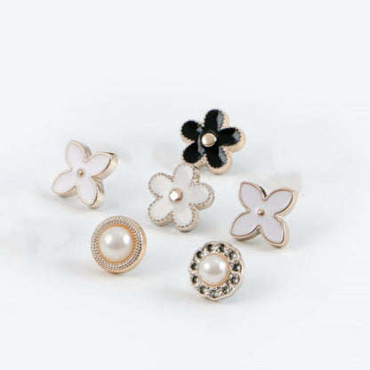 💎👗 PROMO -50% ! Broches Anti-Exposition Femme Sans Couture – Fixation Instantanée, Fermoir Papillon Réutilisable, PC+Métal Durable, Fleur Perle Trèfle · 10 Pièces · Long & Court ✨