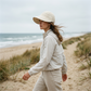 🧢☀️ PROMO FLASH 50% ! Casquette Solaire UPF 50+ Queue de Cheval Femme – Bloque 99% UV, Structure Maintenue, Sangle 54-60cm, Boutons Anti-Vent, 3 Coloris ✨🌿