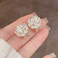 💎 50% DE RÉDUCTION ! 🌸 Boucles d’Oreilles Puces Florales Étincelantes – Design Classique, Confort Léger & Détail Scintillant – Parfaites pour le Quotidien et les Occasions Spéciales ✨💖