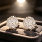💎 50% DE RÉDUCTION ! 🌸 Boucles d’Oreilles Puces Florales Étincelantes – Design Classique, Confort Léger & Détail Scintillant – Parfaites pour le Quotidien et les Occasions Spéciales ✨💖