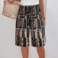 🌸 OFFRE LIMITÉE −50% ! ⏰ Short Large Rétro Imprimé Femme – Ceinture Élastique, Coupe Droite & Tissu Respirant – Parfait pour l’Été et les Looks Décontractés 🌞👖✨