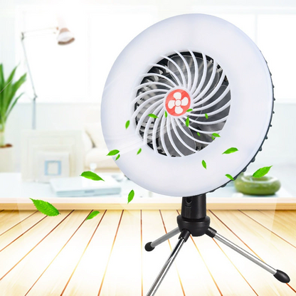 🌀 -50% ! 💡 Ventilateur Lumineux Portable – Solaire + Recharge USB – Autonomie Toute Nuit & Crochet Intégré pour Camping et Urgence 🏕️