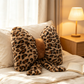 🐆 -50% ! 🎀 Coussin Nœud Papillon Imprimé Léopard – Fausse Fourrure Lapin + Coton PP – Soutien Lombaire – Décor Canapé/Lit/Bureau 🛋️