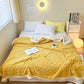 🧺🛋️ Couverture douce en cachemire – Épaisse, anti-boulochage, lavable en machine, la chaleur nuageuse qui transforme votre canapé en cocon douillet, hiver après hiver ❄️💛