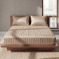 🛏️ PROMO FLASH : 50% DE RÉDUCTION ! 💎 Parure de Lit Style Hôtel Premium – Toucher Soyeux & Rayures Satinées – Tissu Haute Densité 120g – Finition Impeccable – Transformez Votre Chambre en Suite Cinq Étoiles 🌙