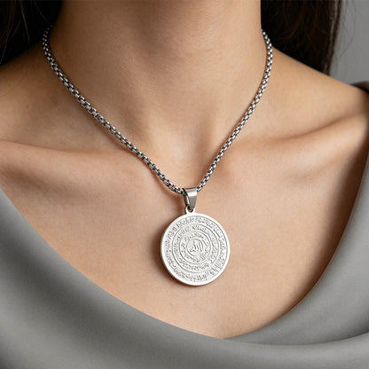🪙 PROMO FLASH : 50% DE RÉDUCTION ! Collier Pendentif Calligraphie Arabe – Gravure « Allah », Acier Inoxydable & Chaîne Réglable 51–60 cm for Foi Quotidienne ✨